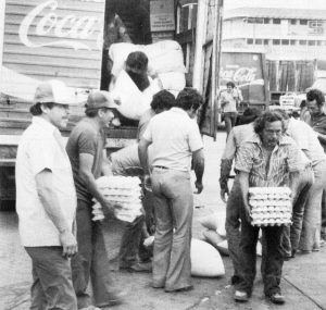  Other unions bringing supplies to support the workers during the occupation – Credit: IUF